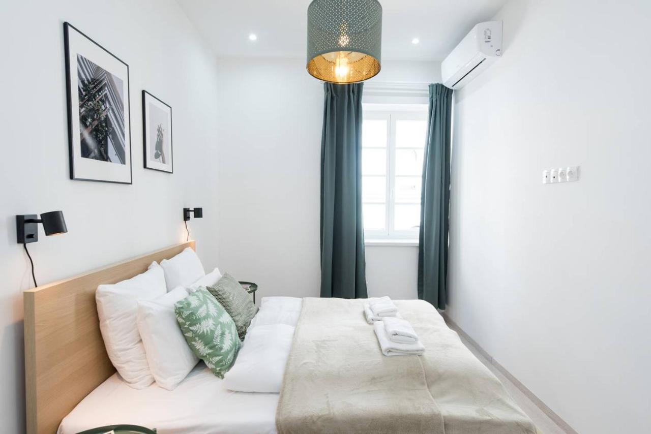 Trendy Central Apartment At Castle Budapest Luaran gambar