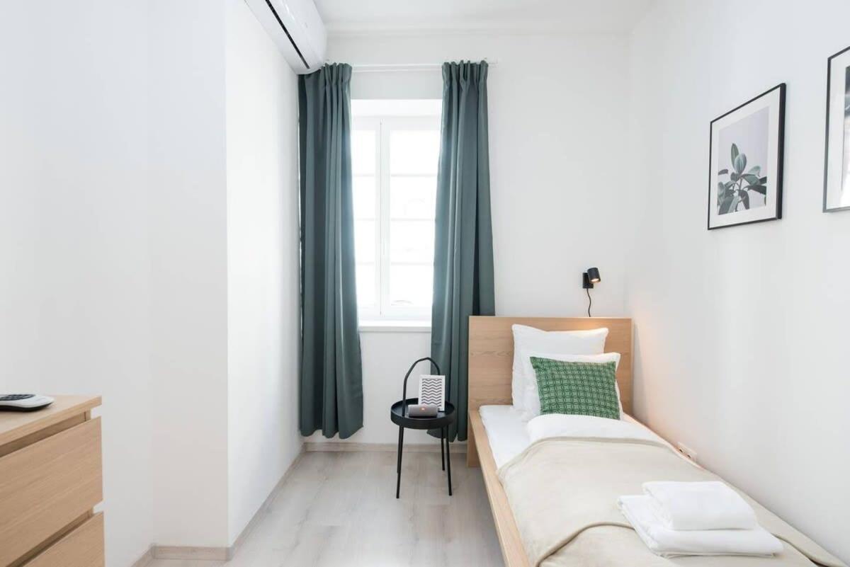 Trendy Central Apartment At Castle Budapest Luaran gambar