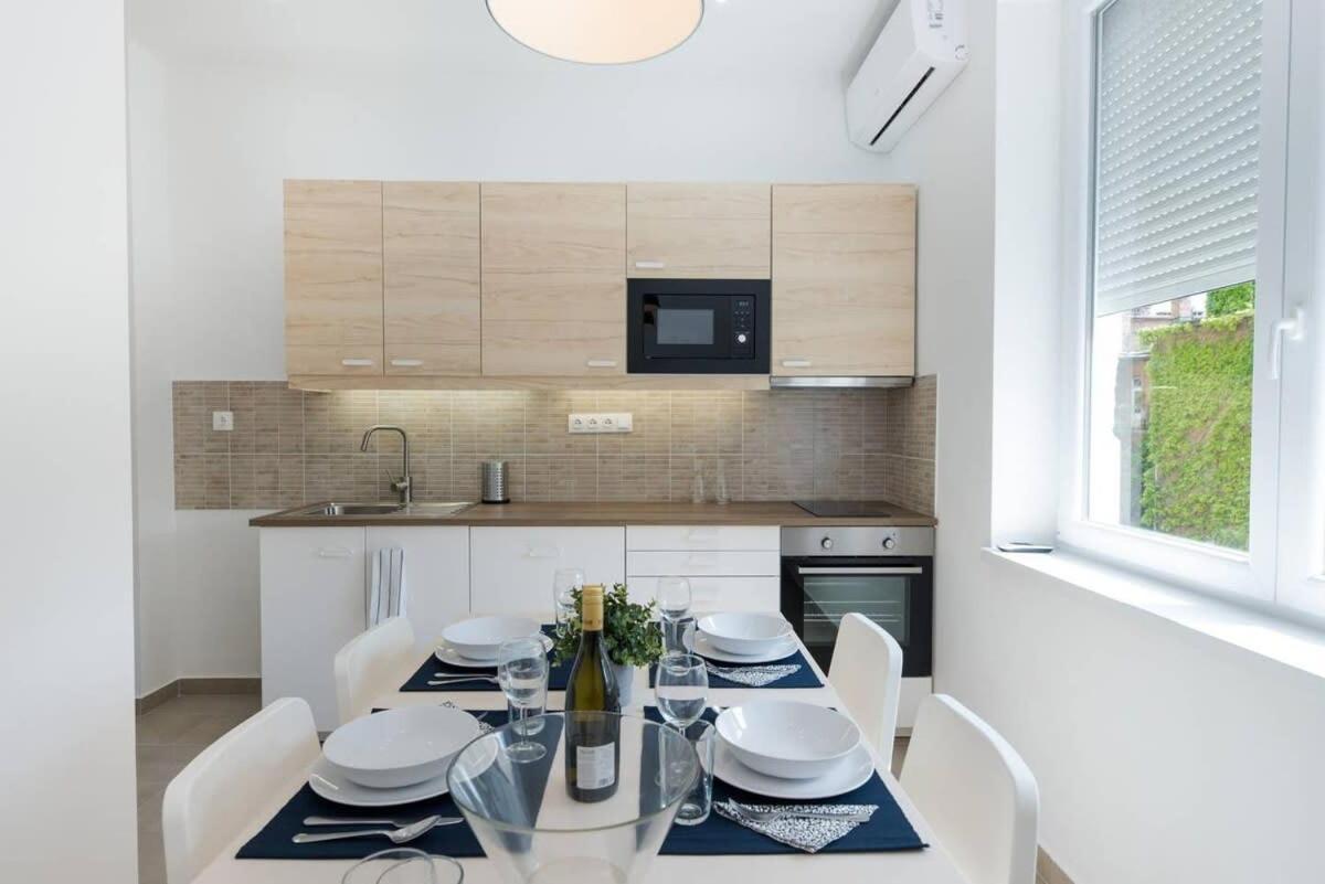 Trendy Central Apartment At Castle Budapest Luaran gambar